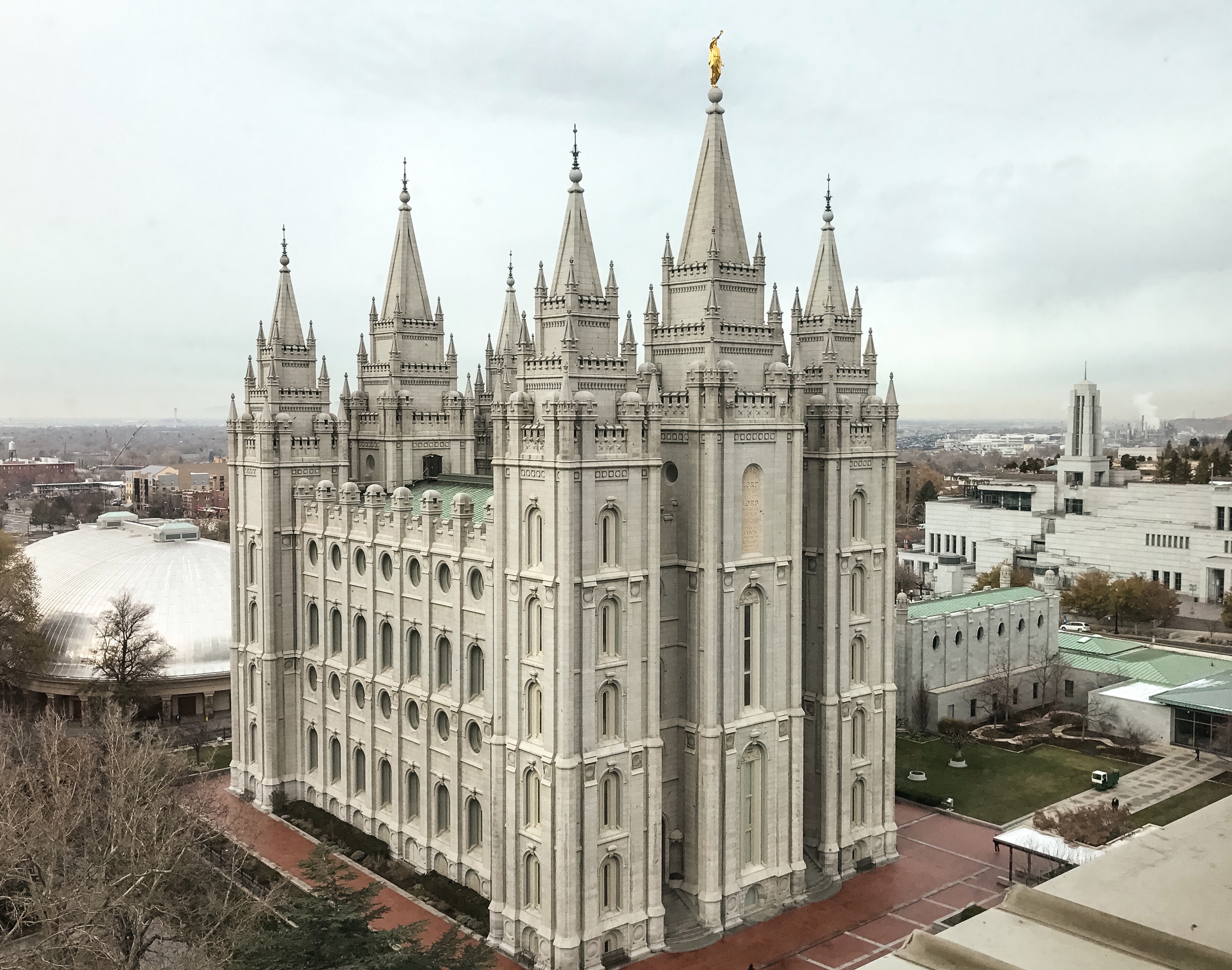 L'histoire des mormons est une épopée spirituelle marquée par des visions prophétiques, des écrits sacrés et une expansion mondiale. © vincebradley, Adobe Stock