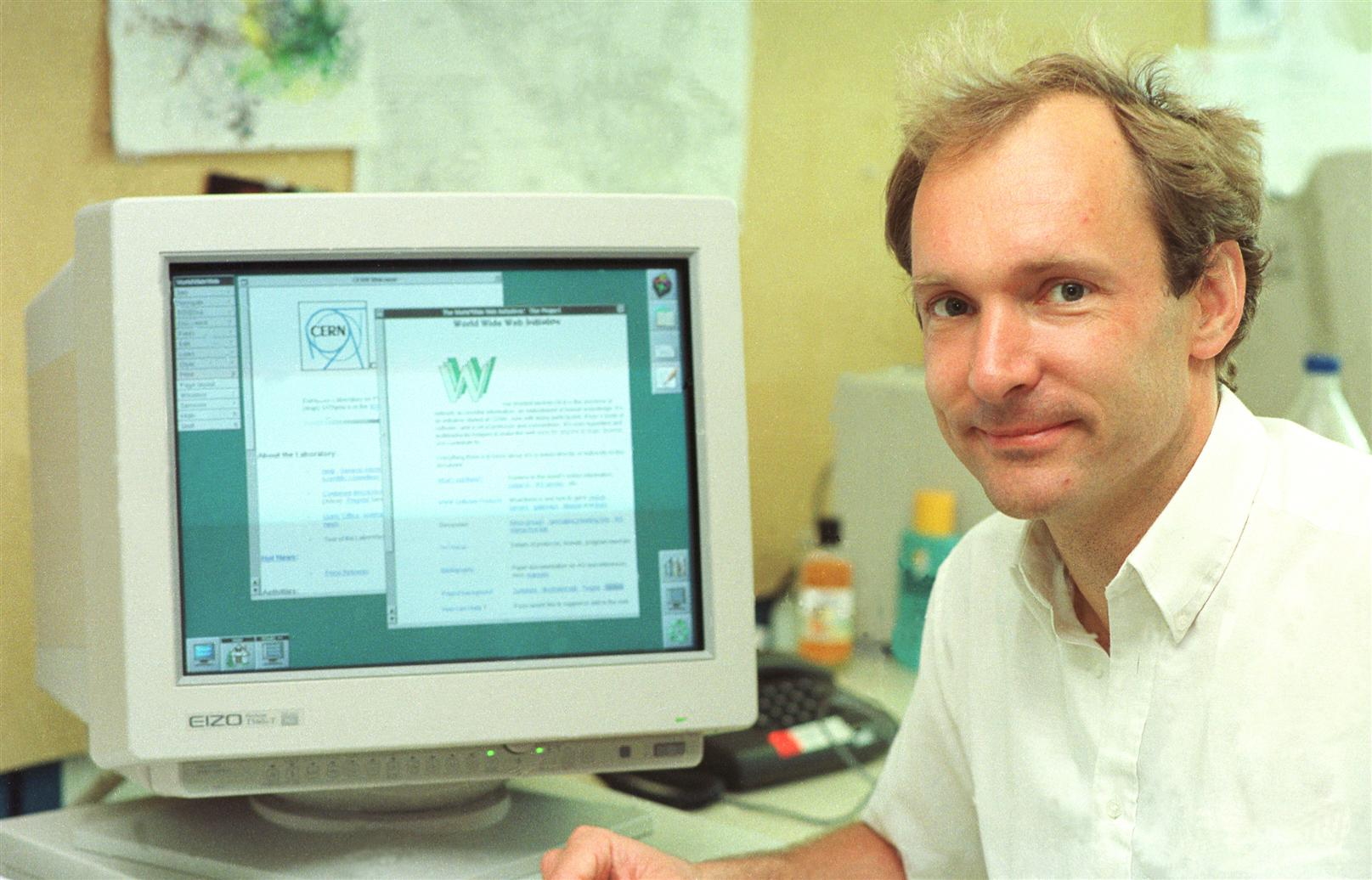 L’inventeur du Web vient de vendre aux enchères la version numérique du code source d’origine qu’il avait programmée en 1989. © Cern