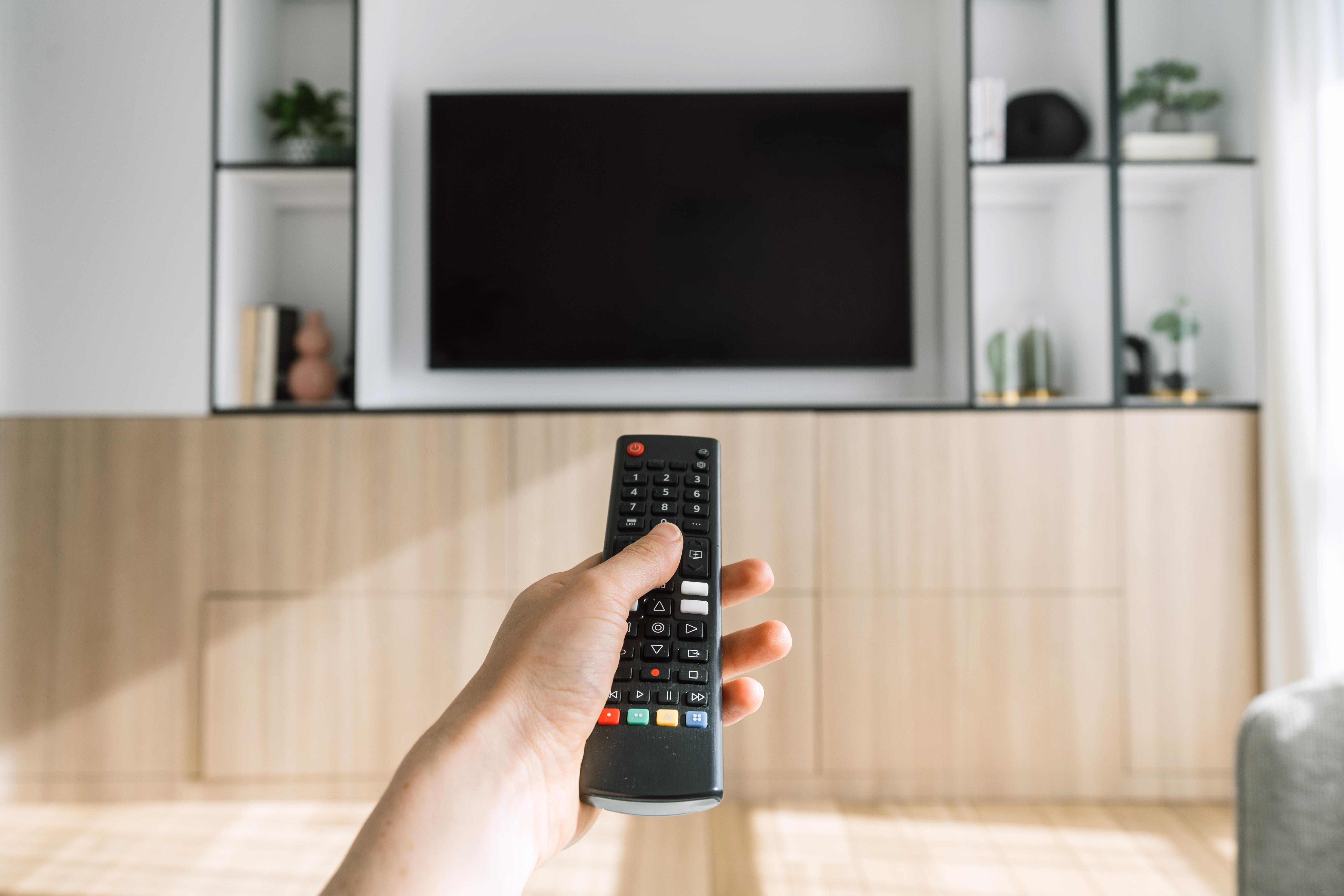 Quelle TV pas chère choisir ? Découvrez notre sélection de modèles à petit prix