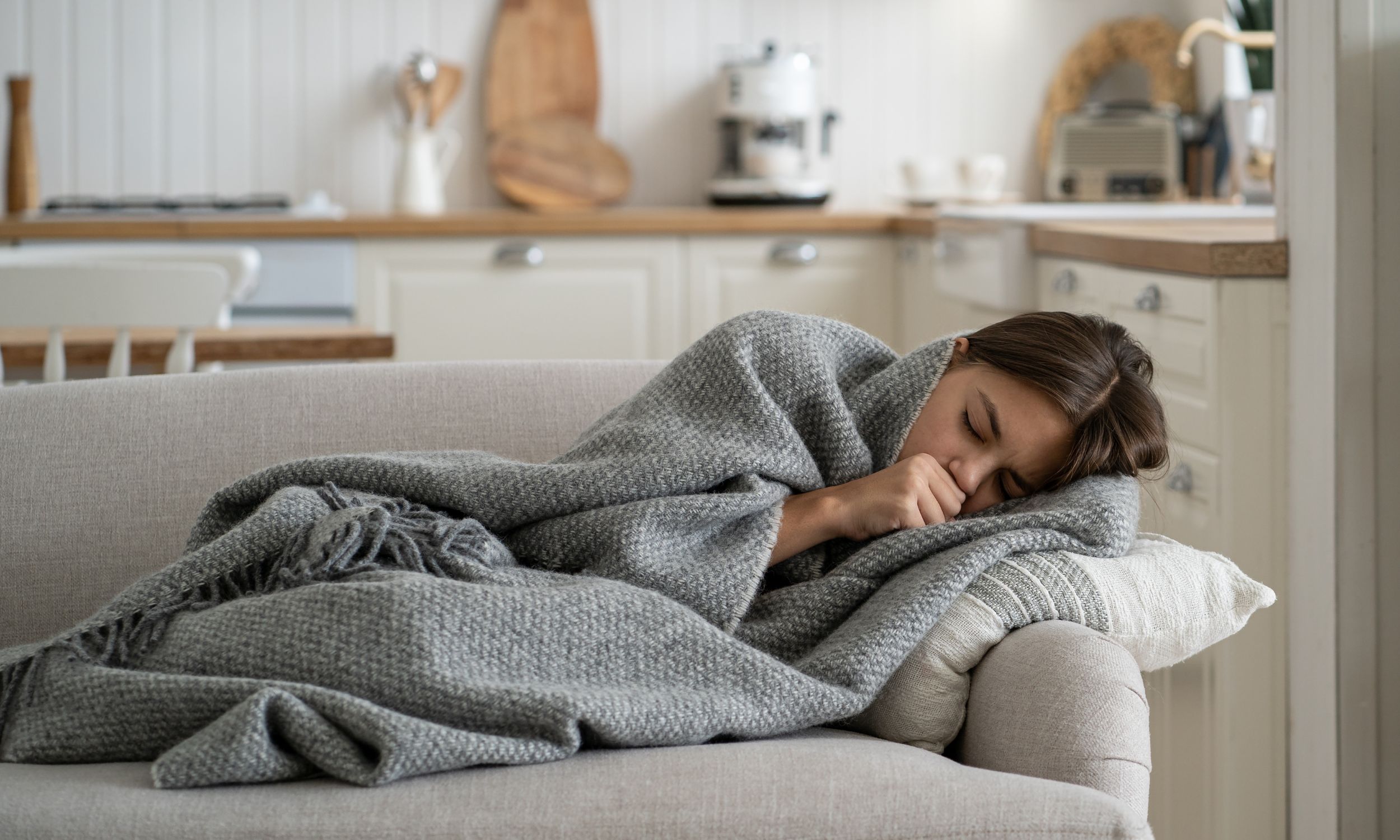 Une nouvelle liste de menaces pour la santé des adolescents a été révélée, dont le changement climatique, la santé mentale et l'obésité. © DimaBerlin, Adobe Stock