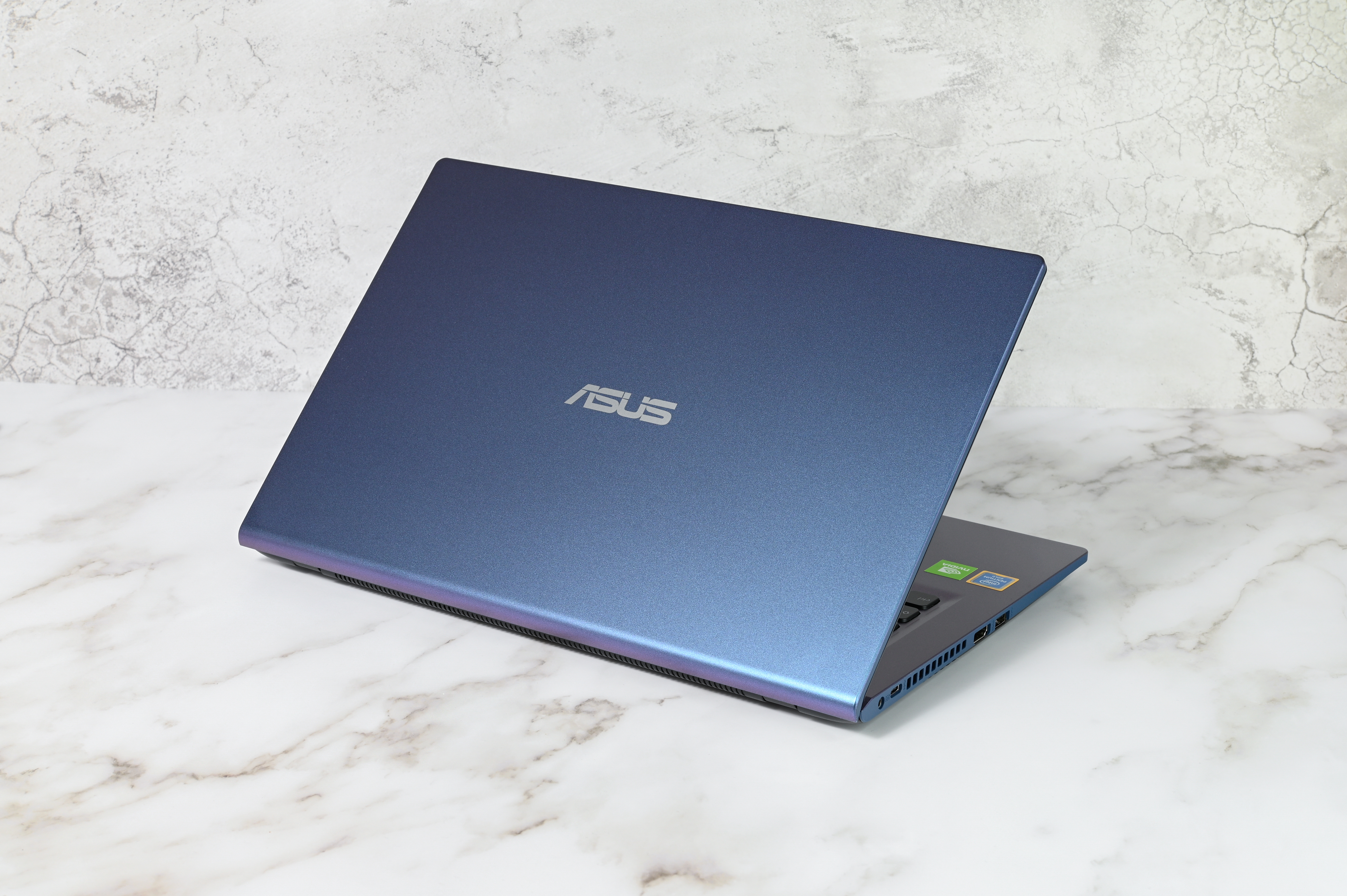 Quel PC portable Asus choisir en 2024 ? © gangster9686, Adobe Stock