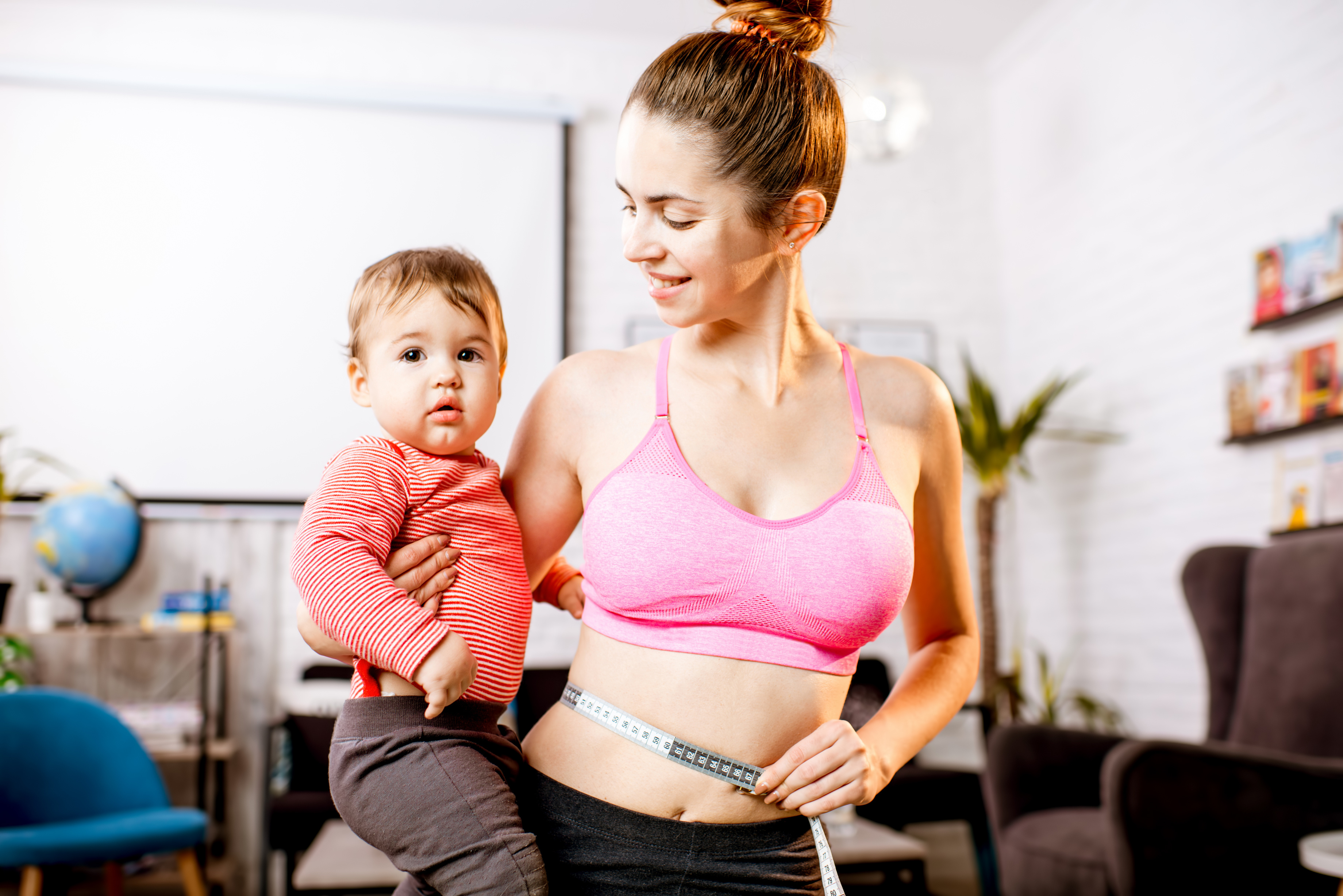 Une santé mentale bancale peut engendrer une pression des parents sur les enfants pour les pousser à manger ou à l'inverse un contrôle excessif de leur environnement alimentaire. © rh2010, Adobe Stock