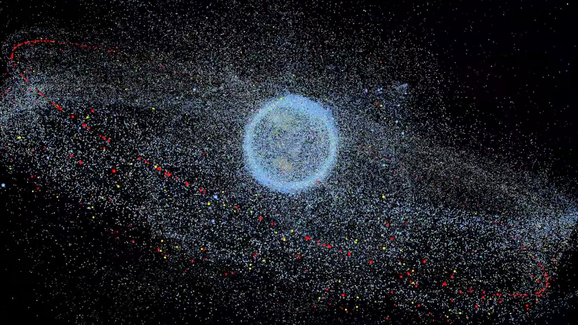 Vue d'artiste représentant la répartition des débris spatiaux. L'ESA en compte plus de 36 000 faisant plus de 10 centimètres de large ! © ESA