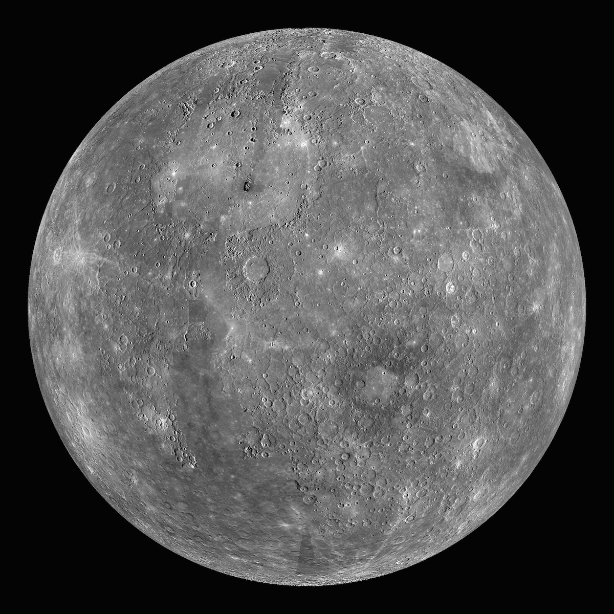 La sonde Messenger a révélé que Mercure, la planète la plus proche du Soleil, possède 10 fois plus de soufre que la Terre ou Mars. © Nasa, Johns Hopkins University Applied Physics Laboratory (JHUAPL), Carnegie Institution of Washington
