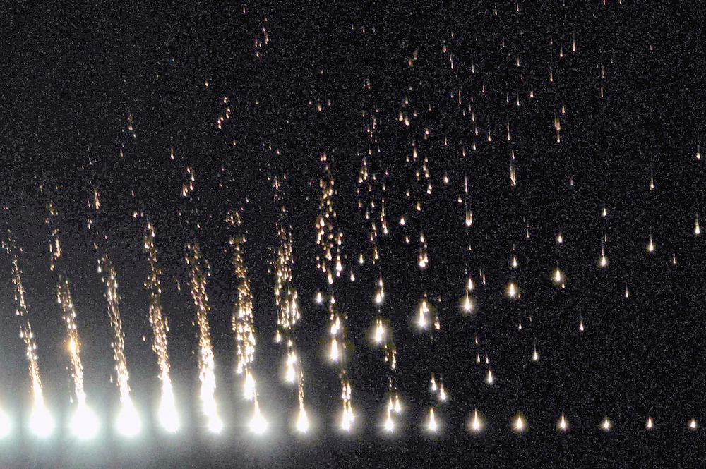 Fragmentation d’une météorite dans le ciel de Californie enregistrée le 18 novembre 2012 par les caméras du réseau de surveillance de la Nasa. © Robert P. Moreno Jr., Jim Albers, Peter Jenniskens