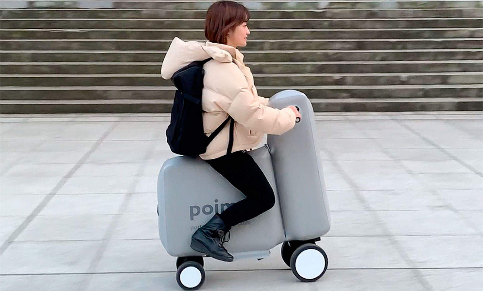 Le vélo électrique gonflable Poimo pèse 5 kilos et se gonfle en une minute. © Université de Tokyo