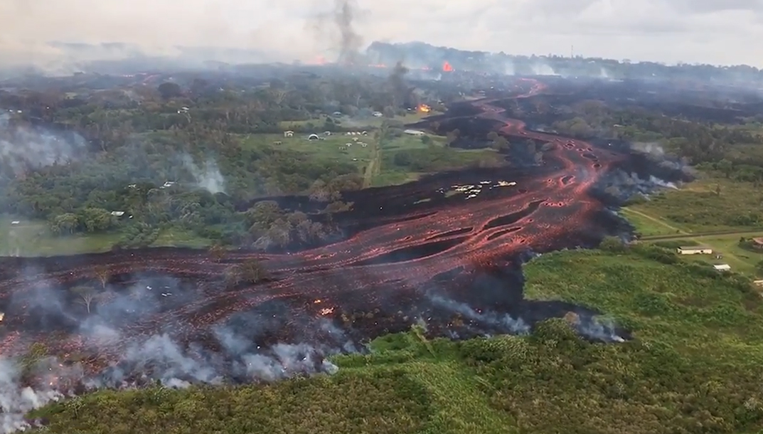 Éruption du volcan Kilauea : un spectacle de plus en plus intense