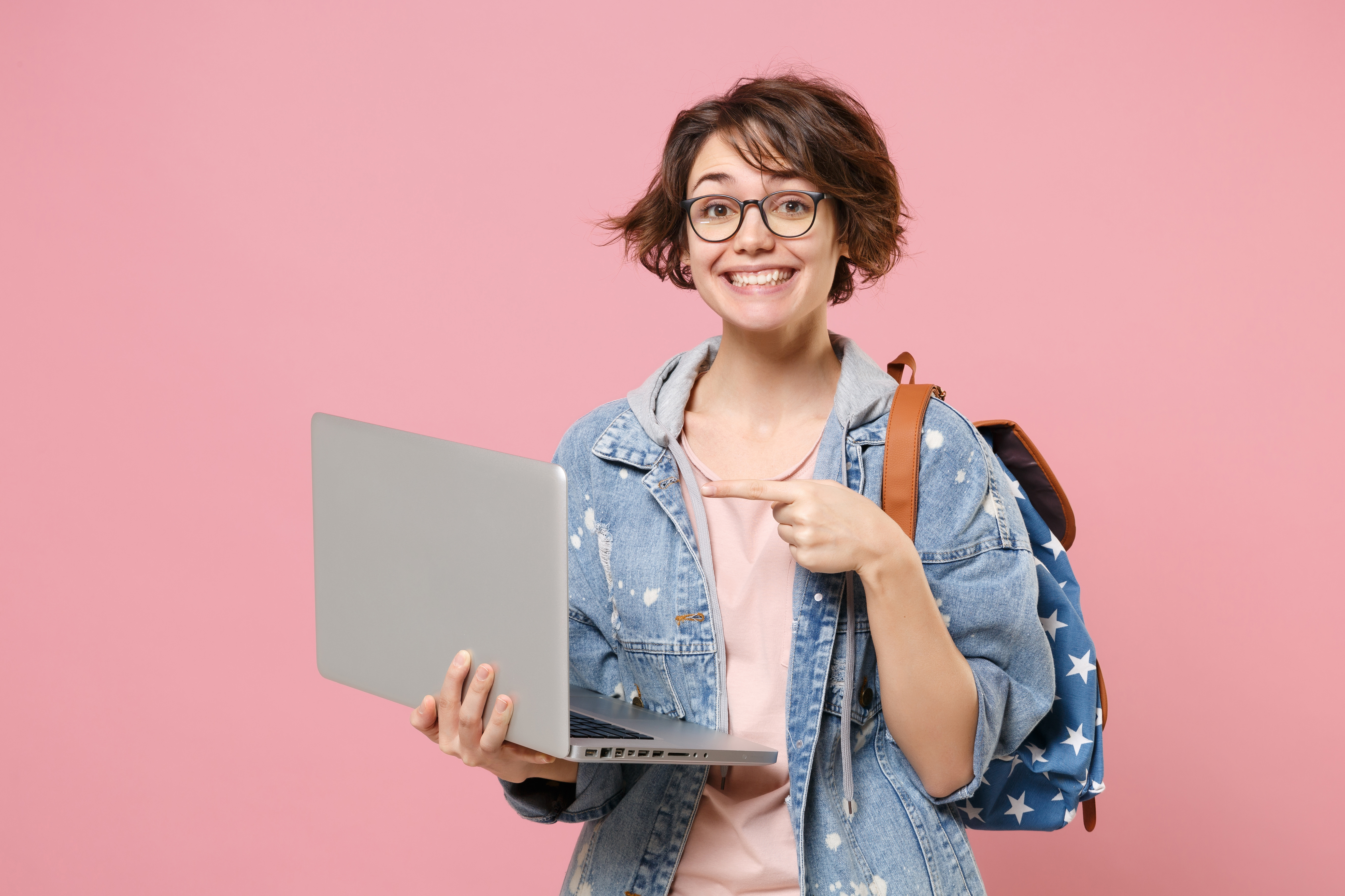 L'Étudiant coorganise pas moins de 17 salons virtuels cette année. © ViDi Studio, Adobe Stock